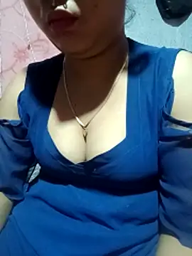 Snapshot of Super-Couple chatting on March 20, 2026, 5:52 am Super-Couple online show from March 20, 2026, 5:52 am