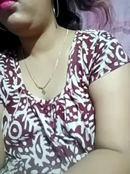 Snapshot of Super-Couple chatting on April 3, 2026, 12:11 pm Super-Couple online show from April 3, 2026, 12:11 pm