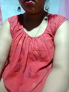 Snapshot of Super-Couple chatting on March 26, 2026, 4:33 am Super-Couple online show from March 26, 2026, 4:33 am