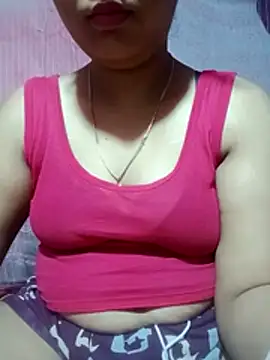 Snapshot of Super-Couple chatting on March 28, 2026, 11:50 pm Super-Couple online show from March 28, 2026, 11:50 pm