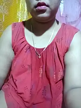 Snapshot of Super-Couple chatting on April 10, 2026, 7:37 am Super-Couple online show from April 10, 2026, 7:37 am