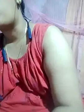 Snapshot of Super-Couple chatting on April 8, 2026, 6:48 am Super-Couple online show from April 8, 2026, 6:48 am