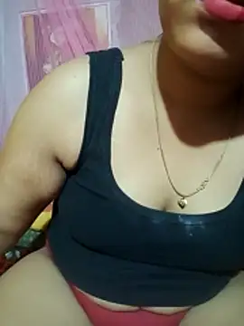 Snapshot of Super-Couple chatting on April 21, 2026, 2:56 pm Super-Couple online show from April 21, 2026, 2:56 pm