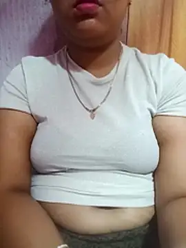 Snapshot of Super-Couple chatting on April 7, 2026, 4:58 am Super-Couple online show from April 7, 2026, 4:58 am