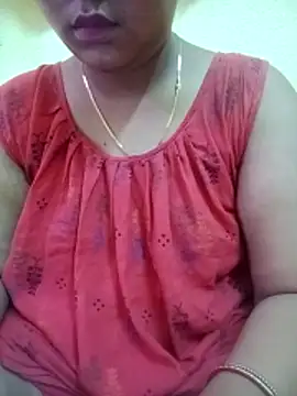 Snapshot of Super-Couple chatting on June 2, 2026, 3:34 pm Super-Couple online show from June 2, 2026, 3:34 pm