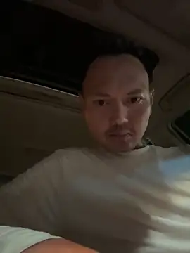 2Fly4Guy online show from December 18, 2025, 3:55 am