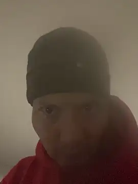 Snapshot of 2Fly4Guy chatting on December 6, 2024, 2:55 pm 2Fly4Guy online show from December 6, 2024, 2:55 pm