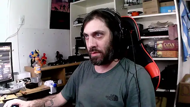 johnwood88 online show from December 5, 2025, 4:22 am