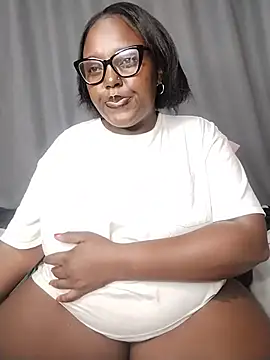 CHERRYYUMMY online show from May 21, 2026, 2:53 am