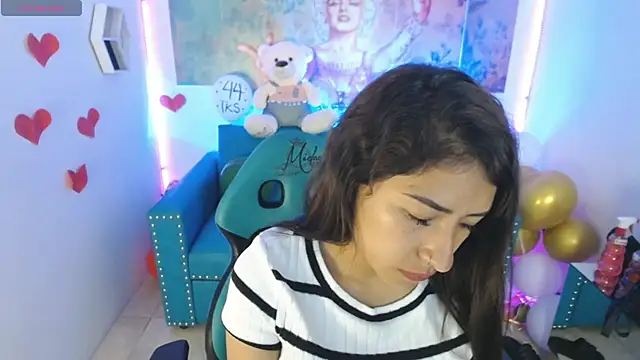 Snapshot of Sofi_hot_4m chatting on February 27, 2025, 12:56 pm Sofi hot 4m online show from February 27, 2025, 12:56 pm