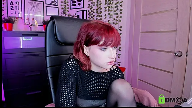 Snapshot of ElizaNik_ chatting on July 11, 2026, 12:00 am ElizaNik online show from July 11, 2026, 12:00 am