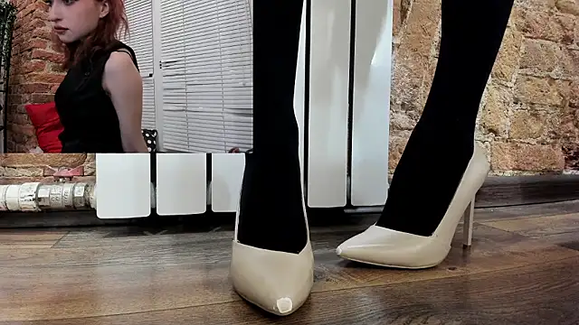 ElizaNik  online show from March 21, 2026, 11:08 pm