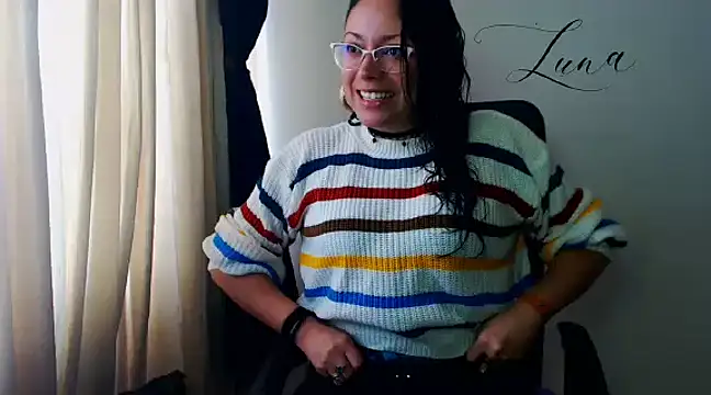 Snapshot of Lunavega1 chatting on March 17, 2025, 4:22 pm Lunavega1 online show from March 17, 2025, 4:22 pm