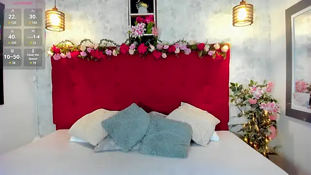 Snapshot of SilvannaFit chatting on September 23, 2025, 11:50 am SilvannaFit online show from September 23, 2025, 11:50 am