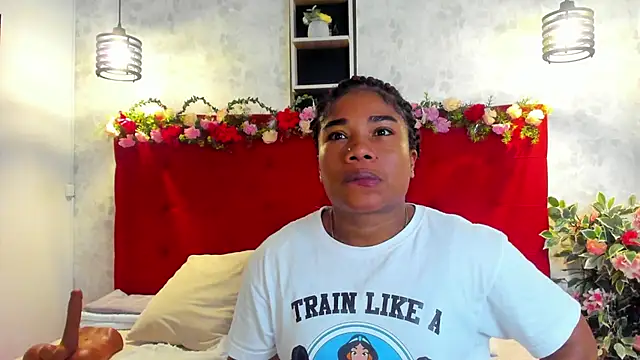 SilvannaFit online show from April 6, 2026, 11:55 am