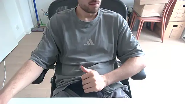 taallguyy 196 online show from May 19, 2026, 1:29 pm