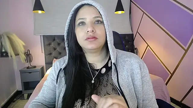 frreeya online show from January 28, 2025, 8:25 am