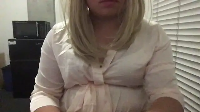 Snapshot of Jessica-Aine chatting on December 2, 2024, 2:26 am Jessica-Aine online show from December 2, 2024, 2:26 am