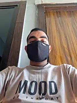 Snapshot of your_santa99 chatting on December 8, 2024, 5:17 am your santa99 online show from December 8, 2024, 5:17 am