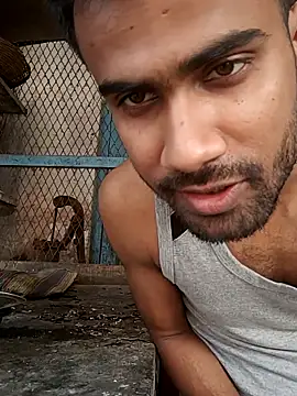 Skinny Bigass 23 online show from May 29, 2026, 9:04 am
