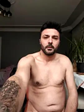 hot man eray online show from April 14, 2026, 11:26 am