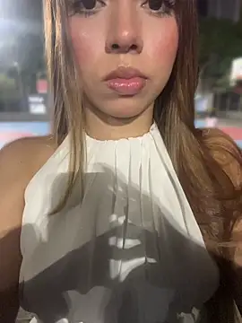 Aaliyah Salma online show from May 16, 2026, 11:37 pm