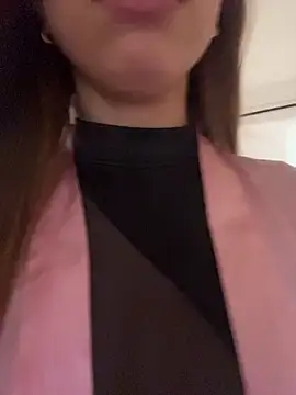 Aaliyah Salma online show from June 12, 2026, 7:33 pm