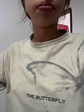 Aaliyah Salma online show from June 13, 2026, 7:23 pm