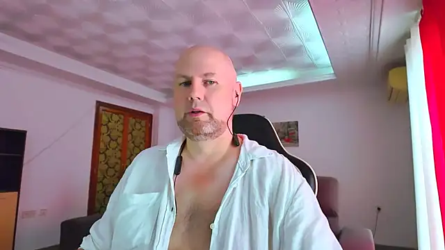 Julius-Dwayne online show from October 8, 2025, 8:49 am