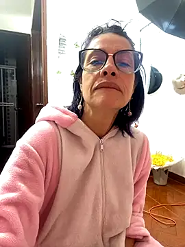 Snapshot of Goddess-Love- chatting on November 8, 2025, 9:35 am Goddess-Love- online show from November 8, 2025, 9:35 am