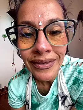 Snapshot of Goddess-Love- chatting on November 22, 2025, 6:18 pm Goddess-Love- online show from November 22, 2025, 6:18 pm