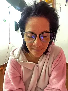 Snapshot of Goddess-Love- chatting on November 5, 2025, 9:23 am Goddess-Love- online show from November 5, 2025, 9:23 am