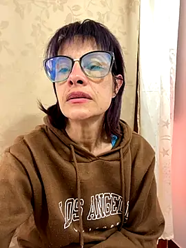 Snapshot of Goddess-Love- chatting on October 2, 2025, 9:12 am Goddess-Love- online show from October 2, 2025, 9:12 am