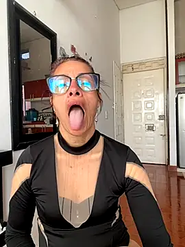 Snapshot of Goddess-Love- chatting on September 26, 2025, 11:17 am Goddess-Love- online show from September 26, 2025, 11:17 am