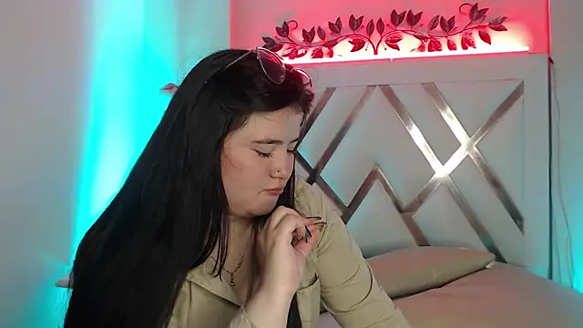 LinaPrinceess online show from December 18, 2024, 7:52 pm