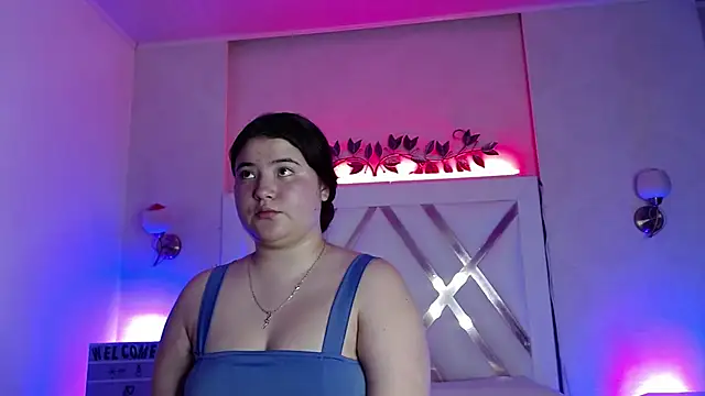 LinaPrinceess online show from December 13, 2024, 8:04 pm