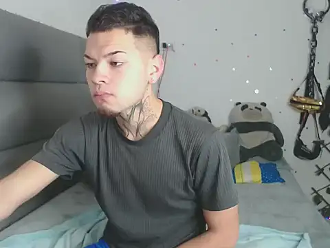 MarceloMilk online show from October 22, 2025, 5:29 am