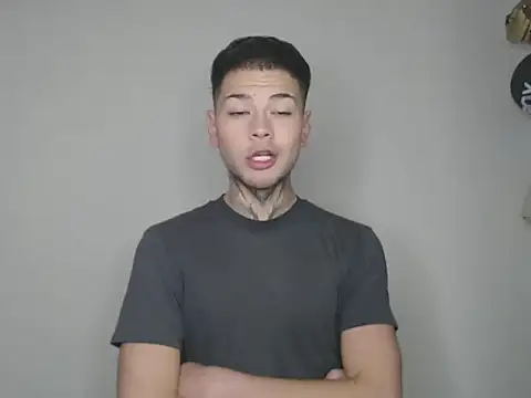 MarceloMilk online show from December 3, 2025, 5:23 pm