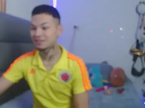 MarceloMilk online show from October 20, 2025, 3:30 am