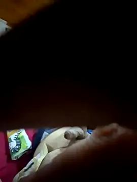 Snapshot of RobbyThrobb chatting on September 24, 2025, 2:34 pm RobbyThrobb online show from September 24, 2025, 2:34 pm