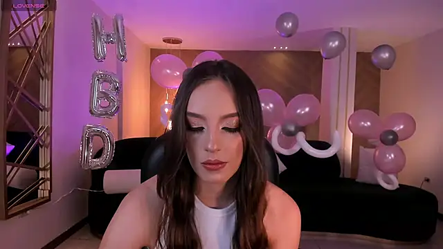 KaiaFerreira online show from March 10, 2025, 1:00 pm