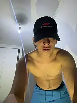 breiderxexiboys online show from December 16, 2024, 4:45 am