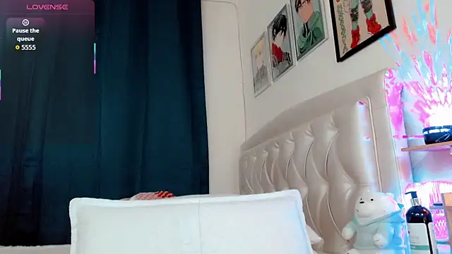 Snapshot of lunalovedoll_ chatting on April 6, 2026, 7:59 pm lunalovedoll online show from April 6, 2026, 7:59 pm