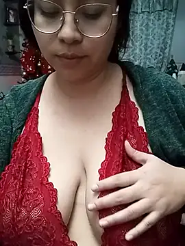 rosegloss69 online show from December 30, 2024, 6:20 am