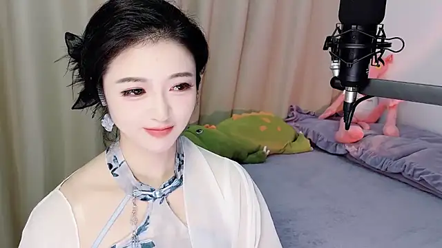 starsqimei online show from March 25, 2026, 5:18 am