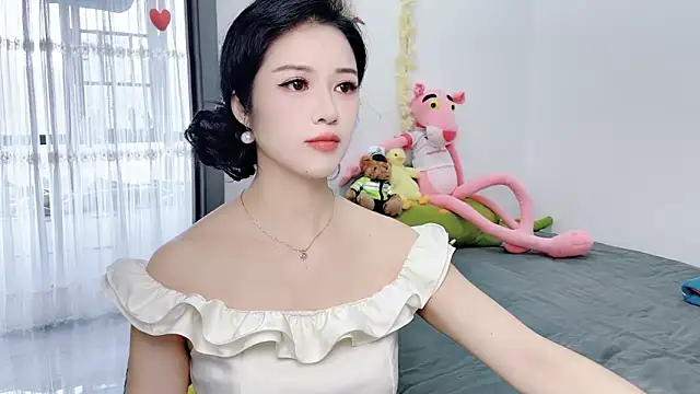 starsqimei online show from October 16, 2025, 5:27 am