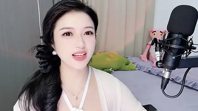 starsqimei online show from April 6, 2026, 5:52 am