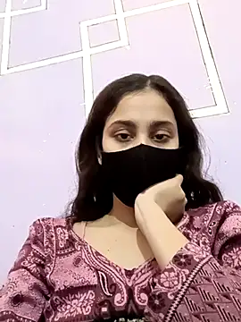 magicmoment00786 online show from November 14, 2025, 4:10 pm