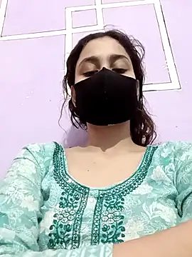 magicmoment00786 online show from October 31, 2025, 6:43 am