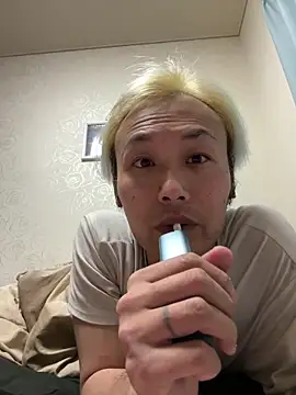 Snapshot of kouji8800 chatting on March 7, 2025, 11:29 am kouji8800 online show from March 7, 2025, 11:29 am